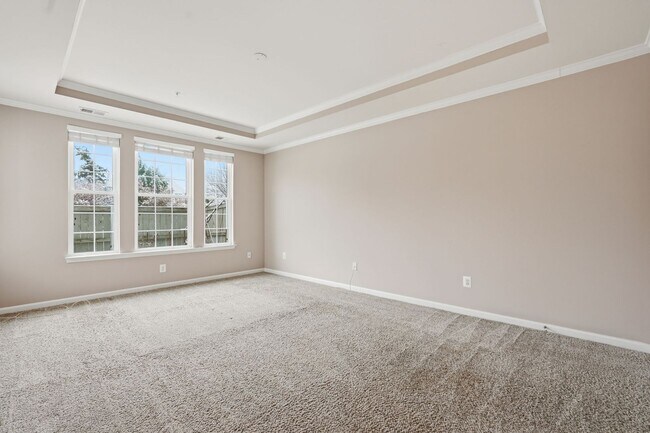 Building Photo - Welcome to your new home at The Villas at Eastgate!