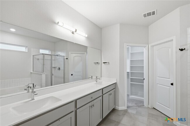 Building Photo - 1941 Winston Way