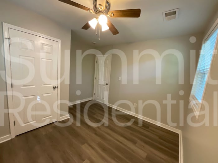 Building Photo - 2590 Godfrey Dr NW