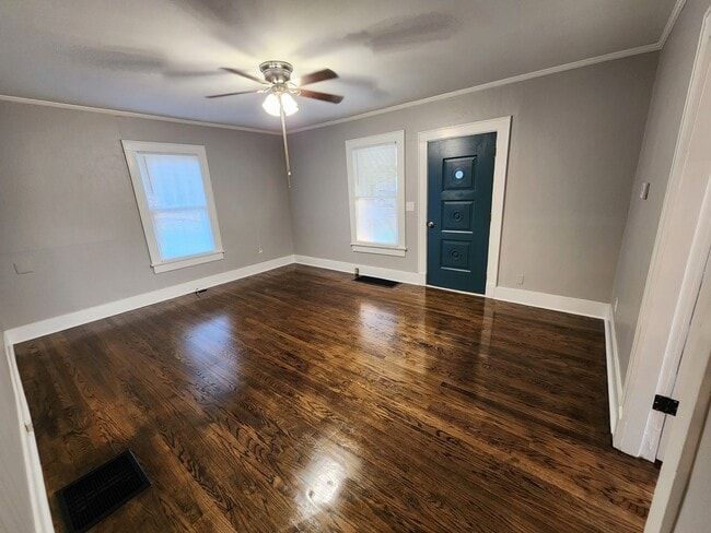 Primary Photo - 434 Denver Ave