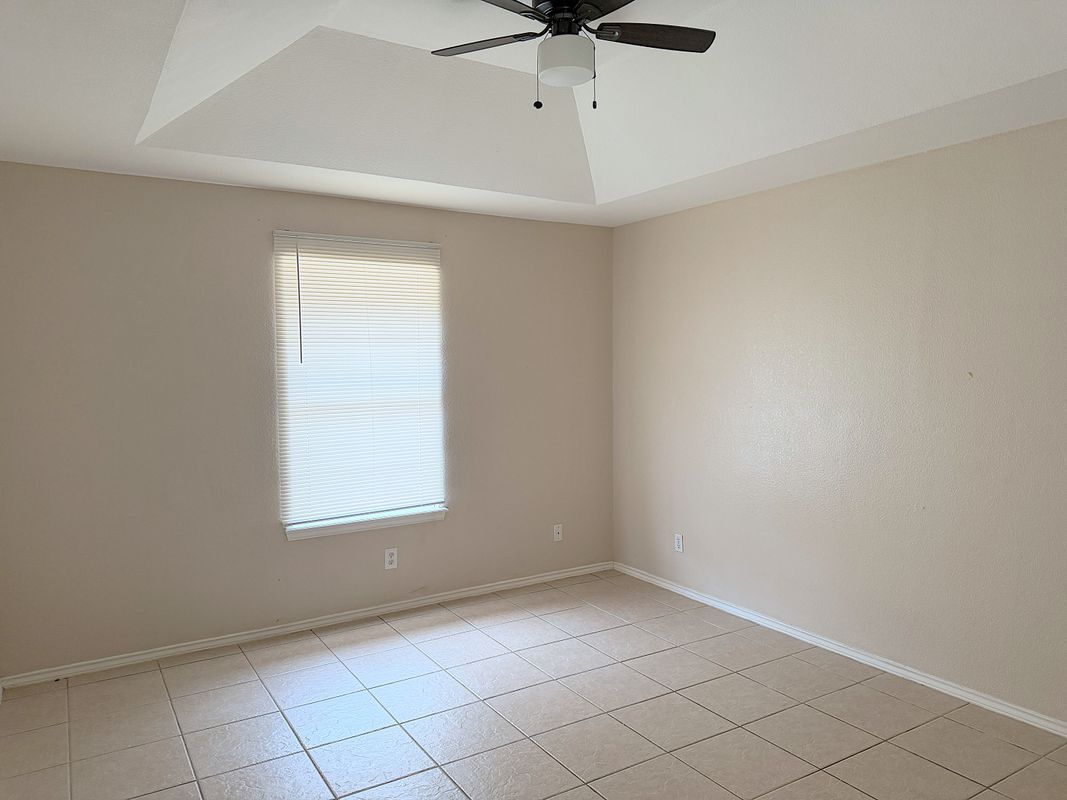 Building Photo - 716 Mynah Ave