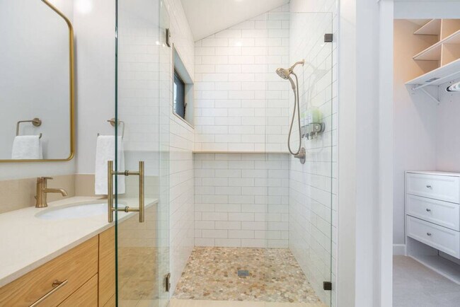 Building Photo - 9047 51st Ave NE