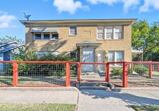 Building Photo - 2 Bedroom Upstairs Duplex in Southside