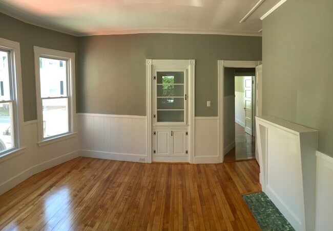 dining area with built-ins - 195 Bolton St