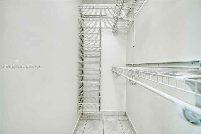 Building Photo - 3258 NW 35th St