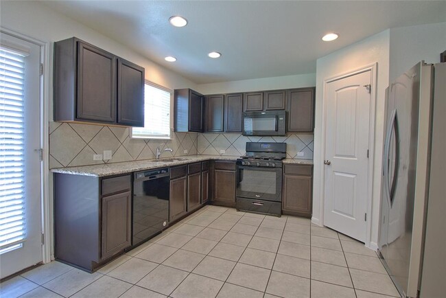 Building Photo - 4711 Giordano Dr