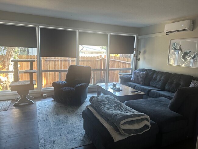 Living Room view 3 - 815 19th St