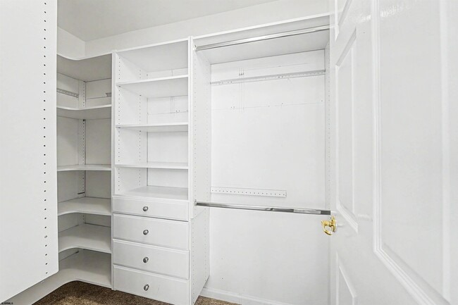 Building Photo - 2 S Coolidge Ave