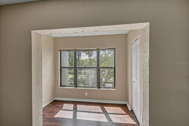 Building Photo - 2002 Blue Hawk Ct