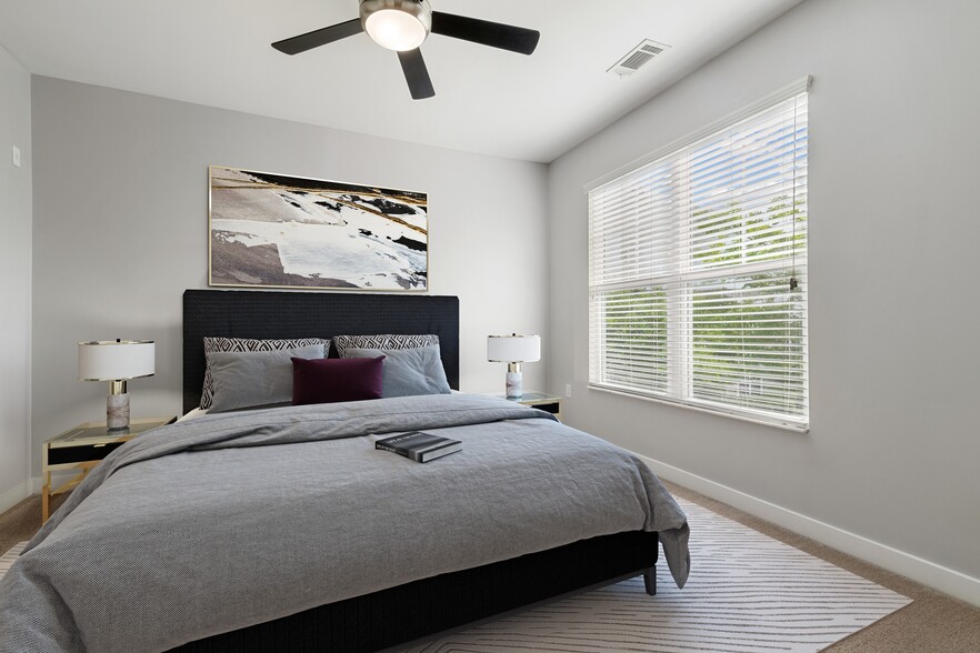 Bedroom - Realm at Patterson Place