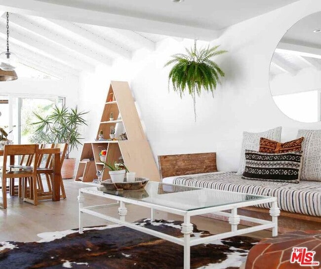 Building Photo - 30606 La Sonora Dr