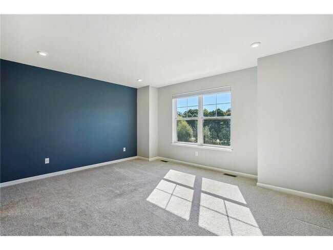 Building Photo - 6993 Huckleberry Dr