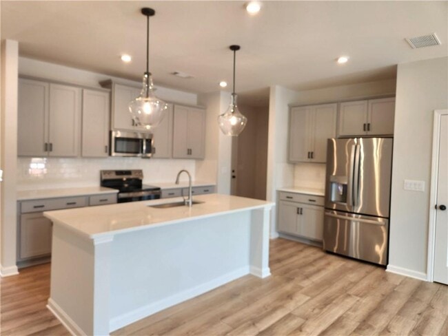 Building Photo - 848 Leraes Way