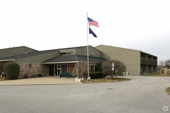 Primary Photo - Hillview Senior Citizen Complex