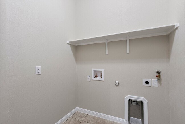 Building Photo - Beautiful 3 bedroom, 2 bathroom home in Hills of Bear Creek!!!