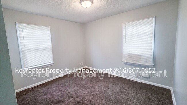 Building Photo - 5614 Indiana Ave