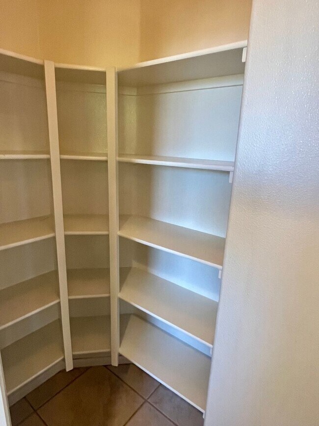 Building Photo - patt1460 Sapphire