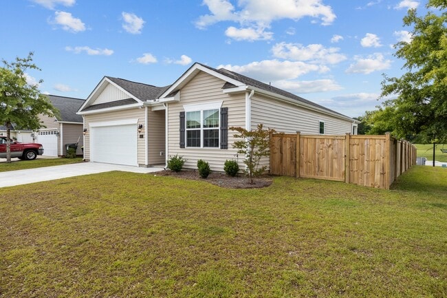 Building Photo - 400 Louisia Mae Way