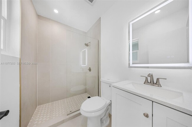 Building Photo - 250 NW 98th St