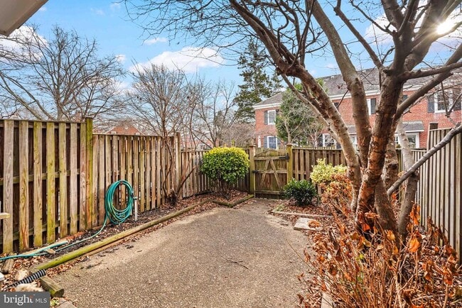 Building Photo - 3436 S Utah St