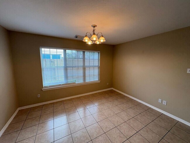 Building Photo - 9139 Prairie Trails Dr