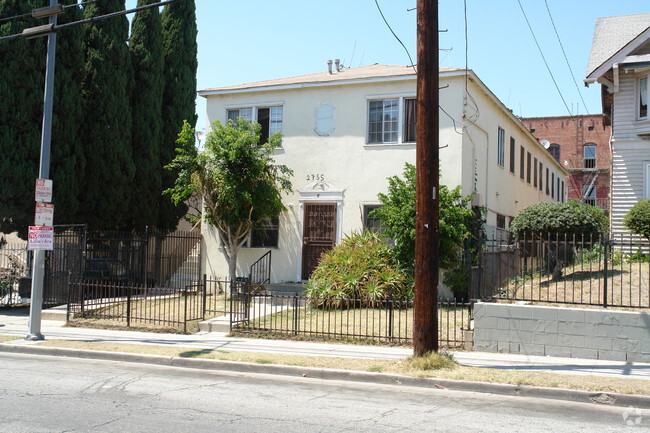 Building Photo - 2755 James M Wood Blvd