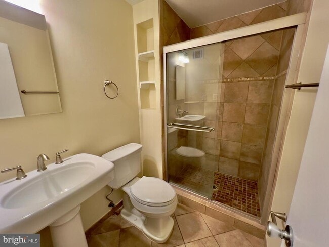 Building Photo - 3148 Hartwick Ln