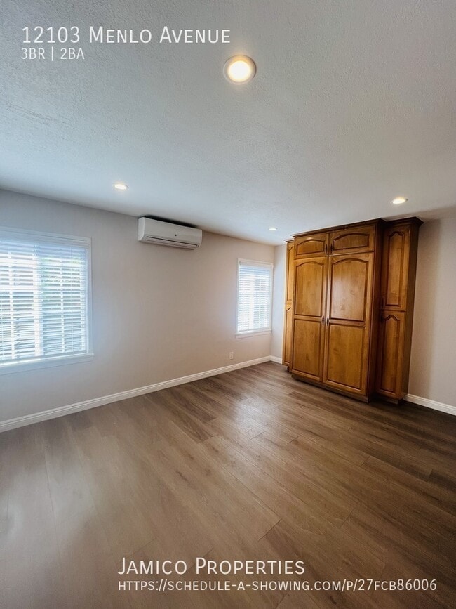 Building Photo - 12103 Menlo Ave