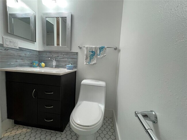 Building Photo - 103 Palmetto Ct