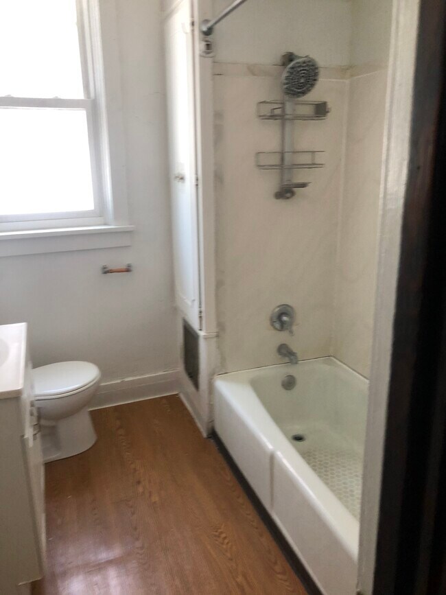 Bath - 505 S Graham St