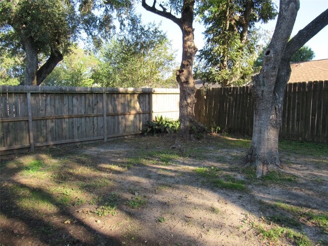 Building Photo - 10219 Prospect Hill Dr