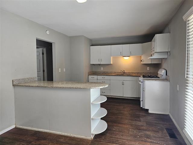 Building Photo - 6213 Dodson Terrace