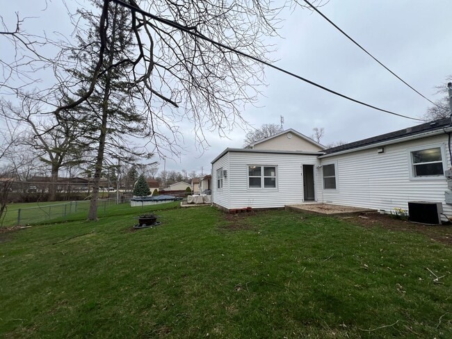 Building Photo - 206 Raupp Blvd