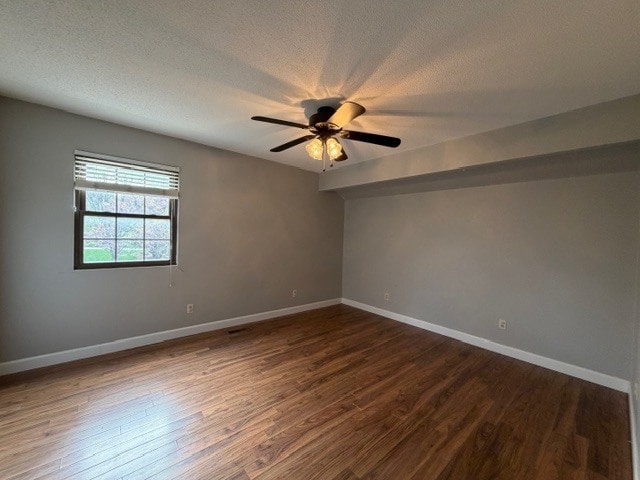 Building Photo - 500 Wren Dr