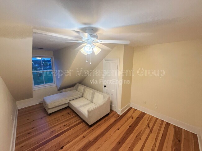 Building Photo - 47 Ashley Ave