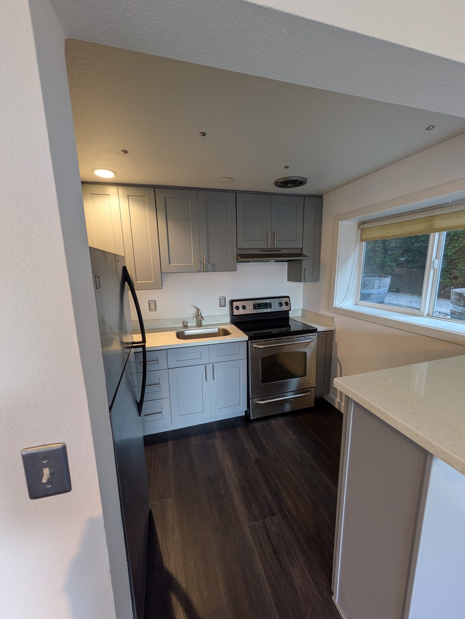 Building Photo - 3420 15th Ave W