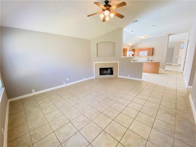 Building Photo - 561 Golden Creek Dr