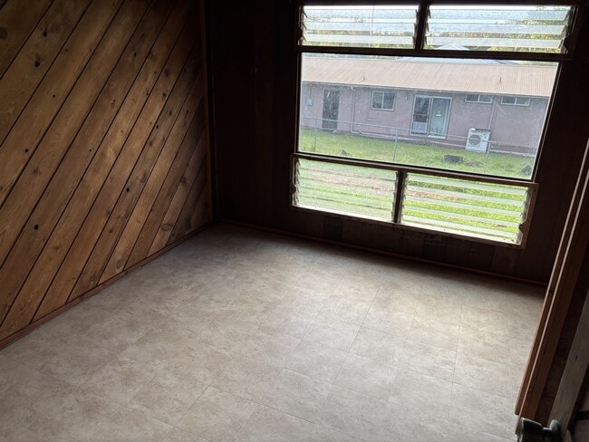 Building Photo - 16-2065-2065 Lauhala Dr