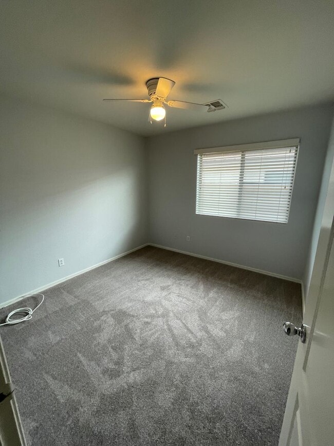 Building Photo - COMING SOON! Beautiful 3 Bed 2 Bath Home in Buckeye