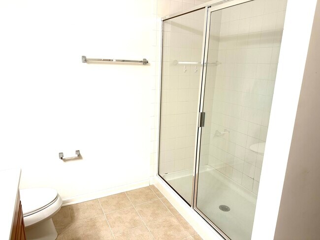 Building Photo - 801 Village Center Dr