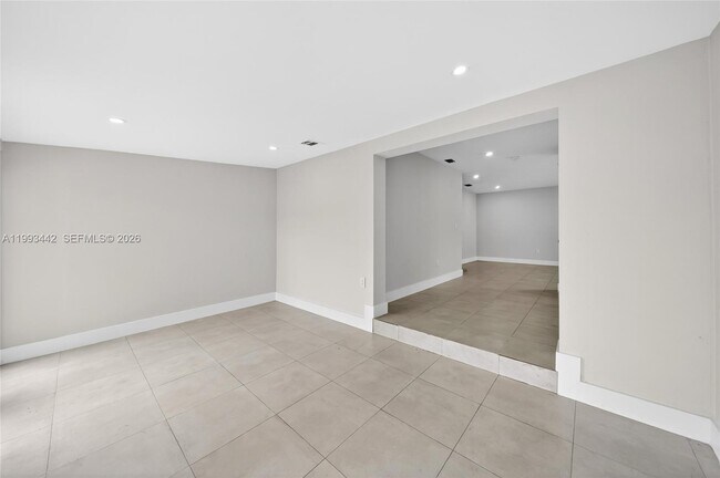 Building Photo - 7261 SW 21st St