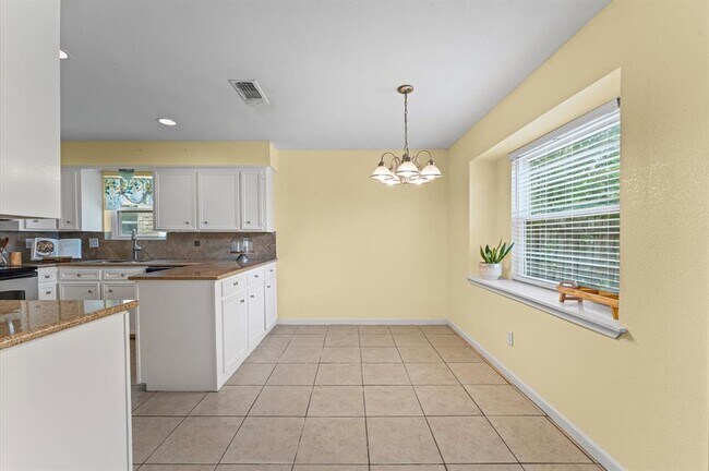 Building Photo - 427 Whitecap Dr