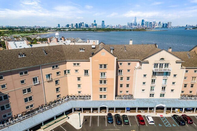 Building Photo - 101 Shearwater Ct E