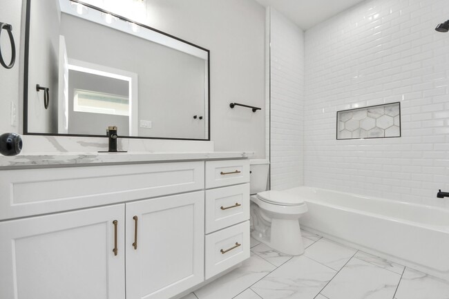 Building Photo - 4713 Talina Way