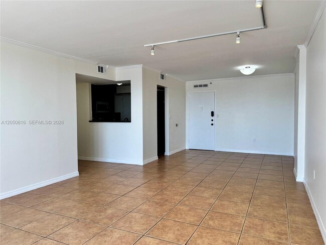 Building Photo - 2780 NE 183rd St