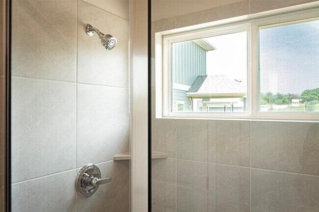 Building Photo - 6506 Marsh Ln