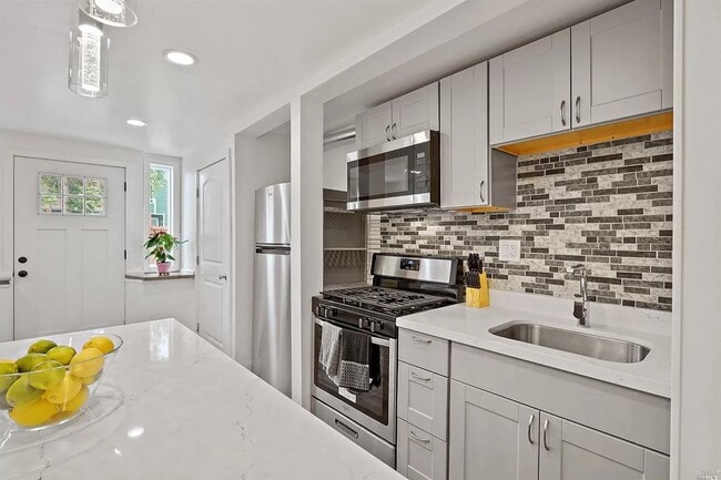 Building Photo - 1514 Campbell St