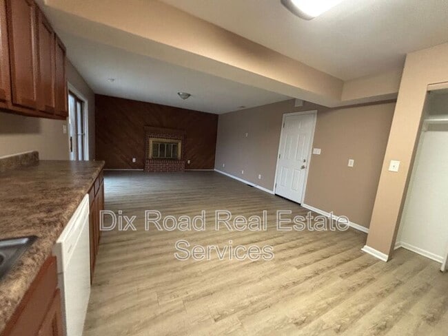 Building Photo - 3312 Burgoyne Dr