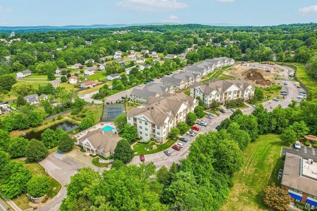 Building Photo - 214 Tower Ridge Cir