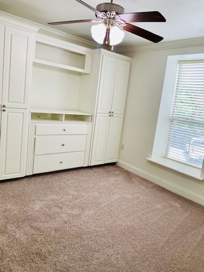 Building Photo - 2BD/2BA Condo for Lease on Park Blvd. Clos...
